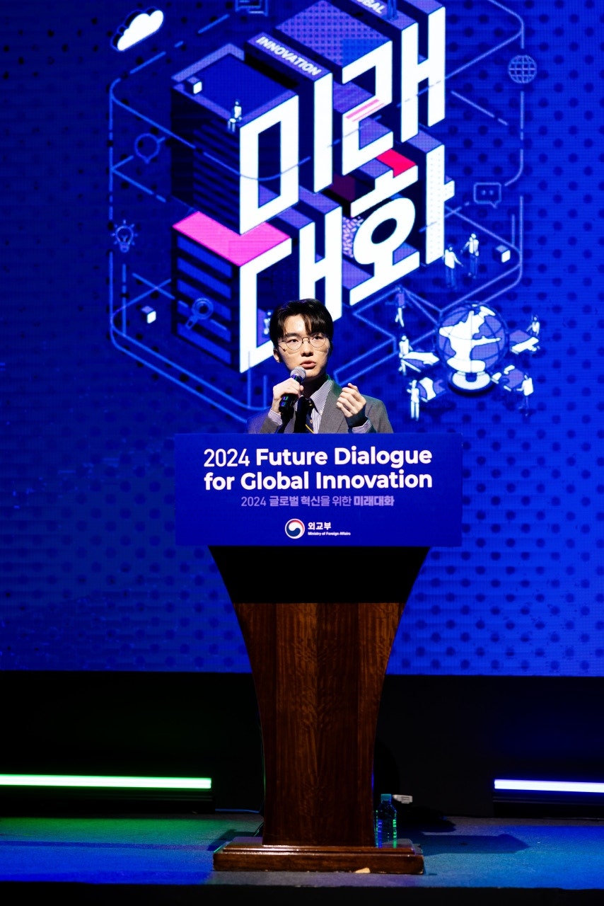 페이커, 글로벌 청년 대화에서 실패와 성장의 메시지 전달